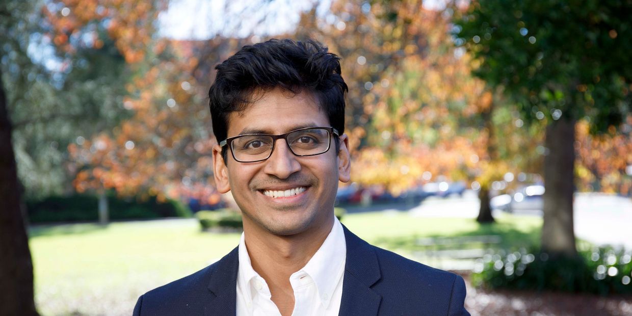 DR PRAVEEN RAVINDRAN